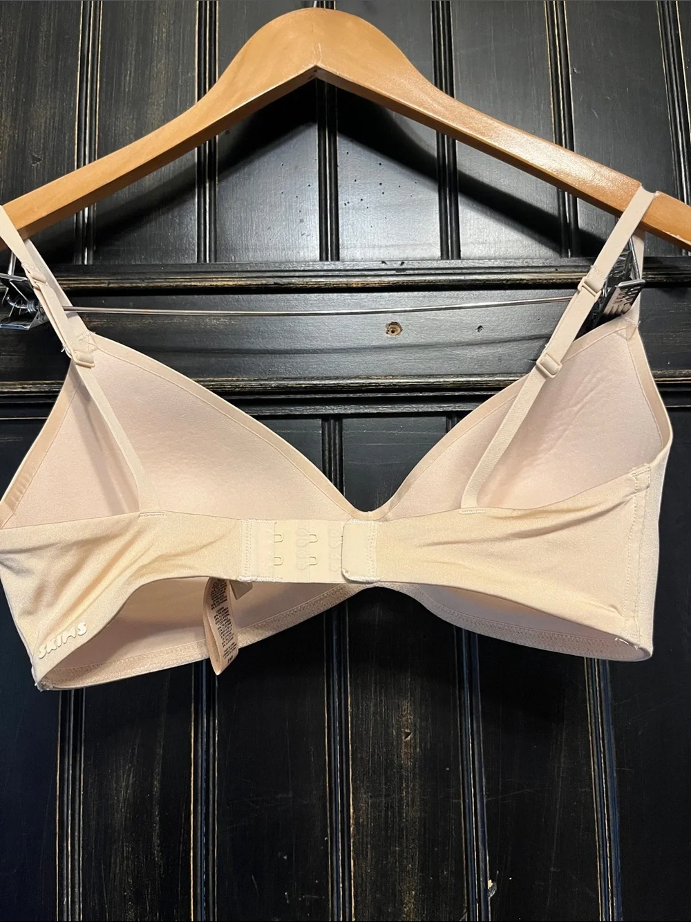 SKIMS Bra 34D - Picture 3 of 8
